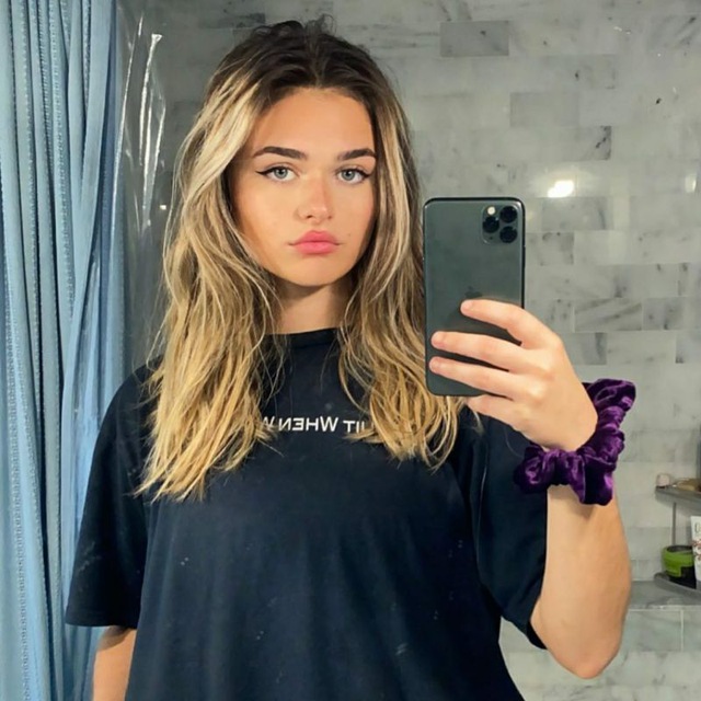 OnlyFans Mega Link Premium Content 2023 Beautiful Young White Girl Onlyfans Top Creators
