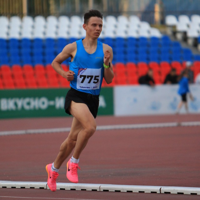Run with me