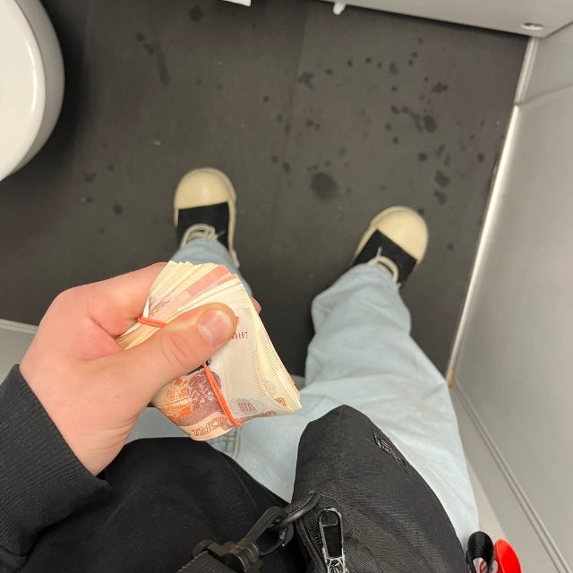 🕸️e$cape36🕸️