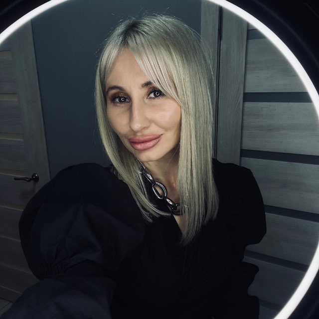 Парикмахер Колорист Москва