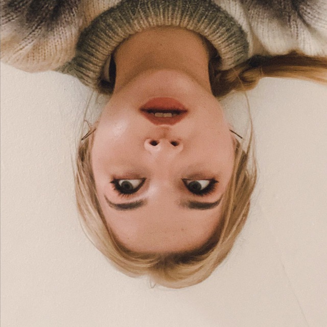 V.