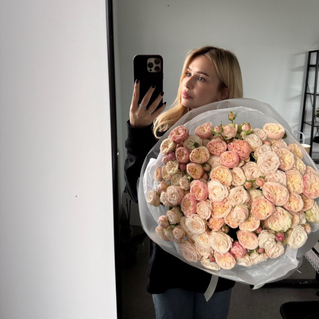 VIKKI GARDEN 🌸🤍🌷 Цветочная Мастерская