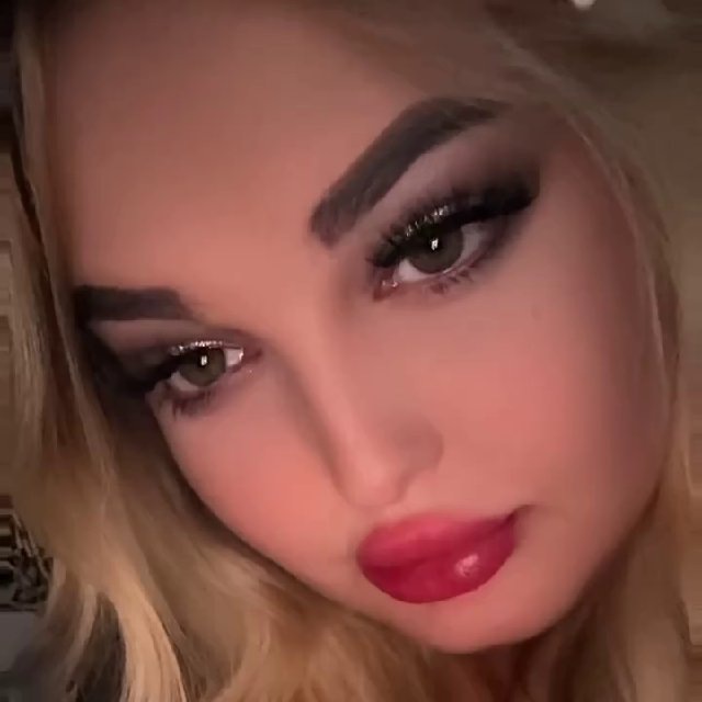 ꧁༺ 𝓗𝓸𝓵𝓲𝓭𝓪𝔂𝓖𝓲𝓻𝓵 ༻꧂