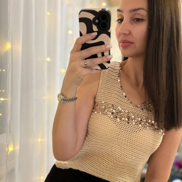 Это Лена, Вяжет💎