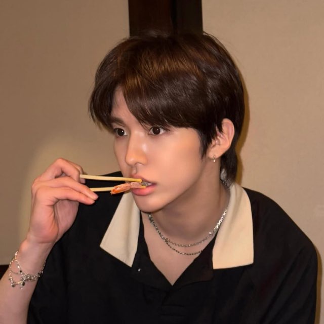 𝙪𝙧𝙛𝙖𝙫𝙨𝙤𝙣𝙜 ᝰ.ᐟ