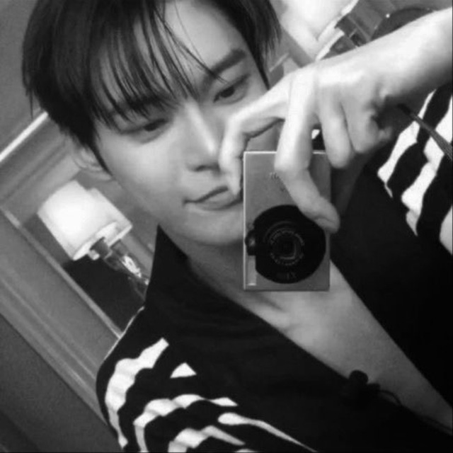 ㅤㅤㅤⓘ E.P “1996 │ .. POEM; ‘The Masque ㅤㅤㅤㅤㅤ ㅤof the Red Death.