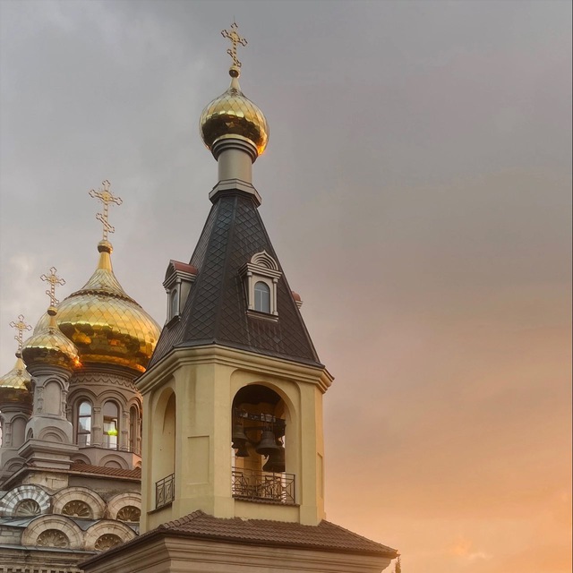 Храм Архангела Михаила в Алупке