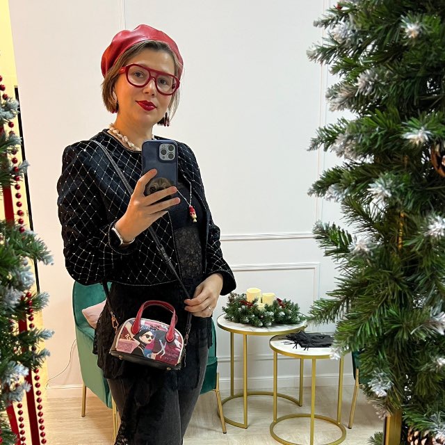 Анна на связи