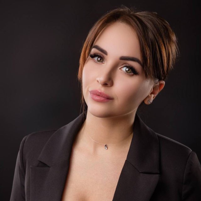 Оля Штатько 🇷🇺 Знай наших!