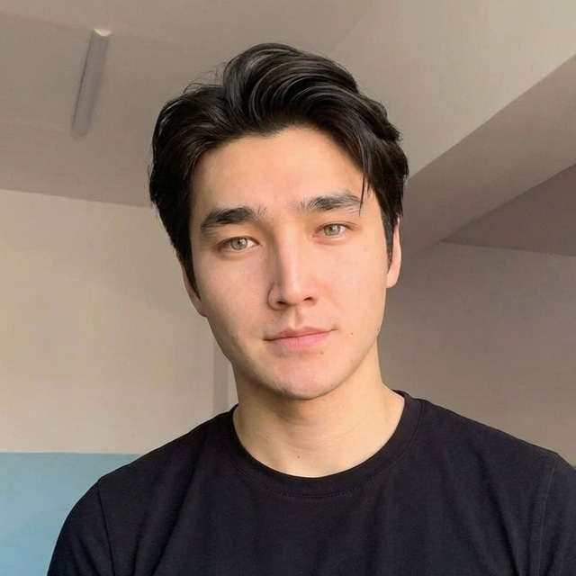 Дизайнер Дастан Давидов