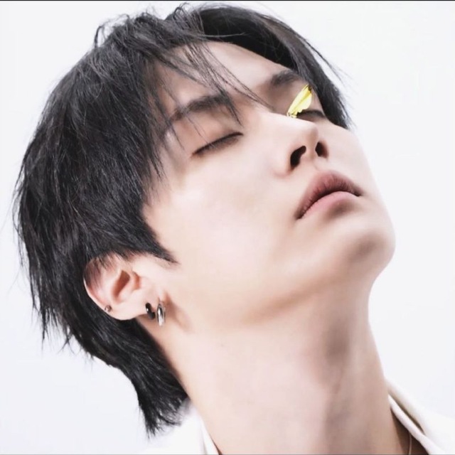 🥥World Lee Know