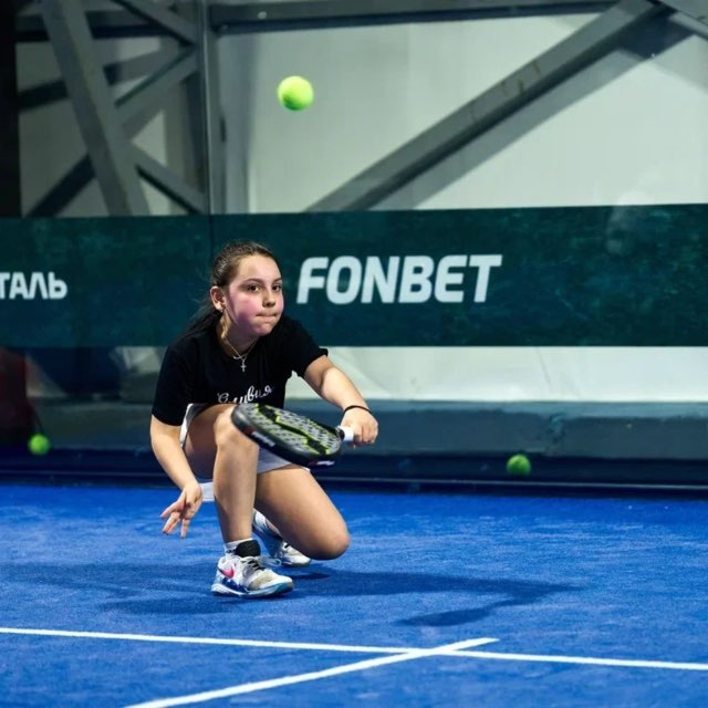 Olivia Padel Lands