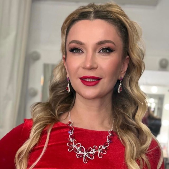 SVETLANA QUEEN