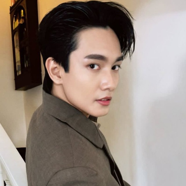 `` heart for lee
