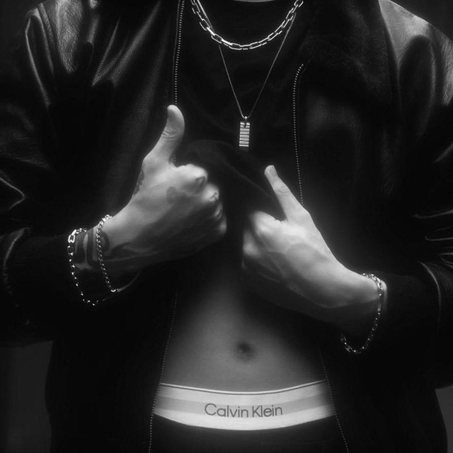 SÏZZLÏNG chanel