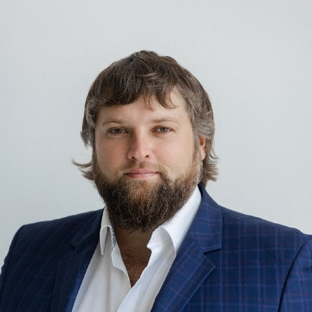 Депутат Антон Жмакин