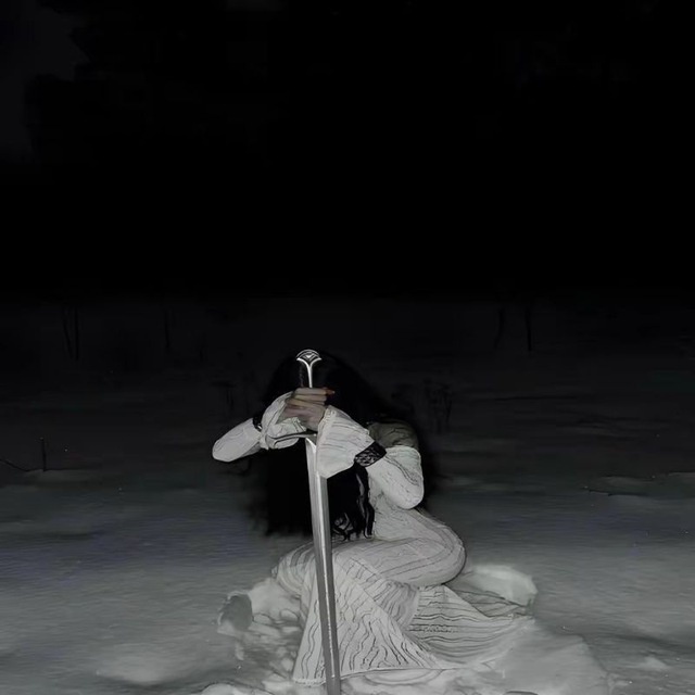 🖤 𝙼𝚎𝚍𝚢𝚢𝚡 льет посты 🖤