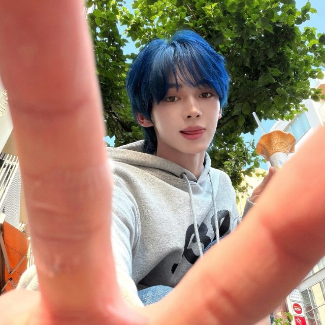 ⸝⸝ jingui hanjin.5O6 🐰.🧧