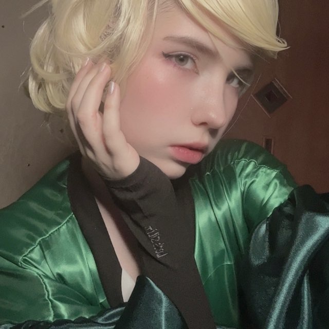 𝔇𝔞𝔯𝔨𝔩𝔦𝔤𝔥𝔱 || Cosplay 🐦‍🔥
