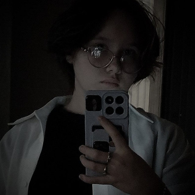 𝒍𝒂 𝒗𝒊𝒆 𝒅'𝑨𝒅𝒆𝒍𝒆