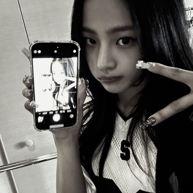 김민지 Minji . 𝟵⩇ 🕶️
