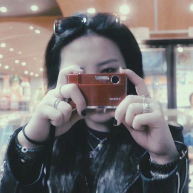 𝑤𝑟𝒊𝒕𝑒𝑟𝑠' 𝒊𝒔𝑙𝑎𝑛𝑑 ⁰-⁰