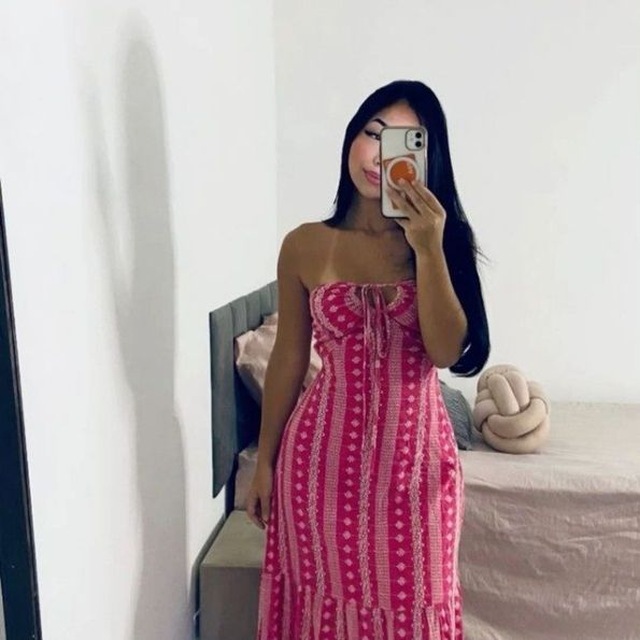 𝐌𝐚𝐝𝐫𝐚𝐬𝐭𝐚 𝐧𝐚 𝐓𝐨𝐚𝐥𝐡𝐚 🧖‍♀️🥵